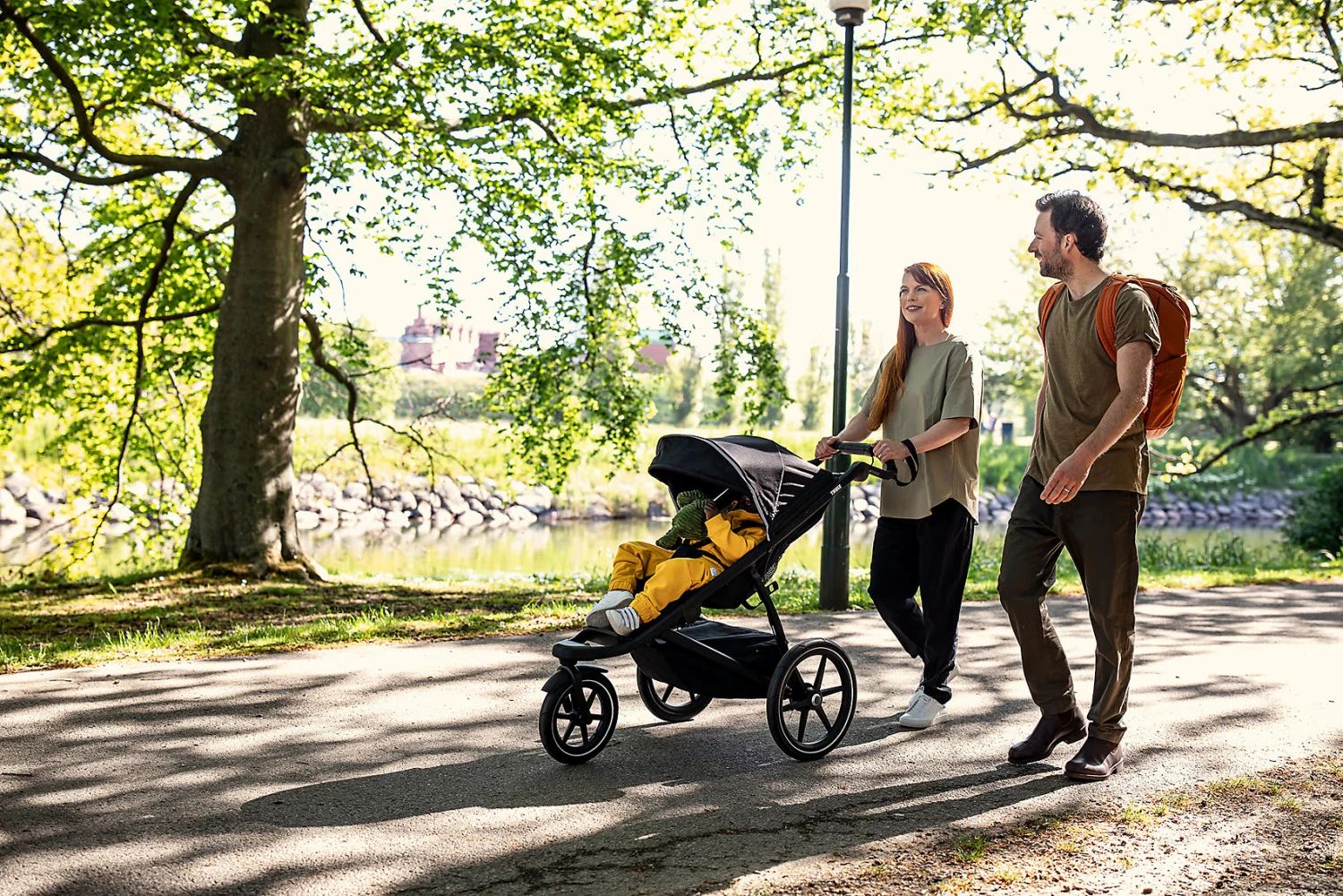 Thule Urban Glide 2, Jogging-Buggy, Dark Shadow 5 Thule Urban Glide 2, Jogging-Buggy, Dark Shadow – Bild 3